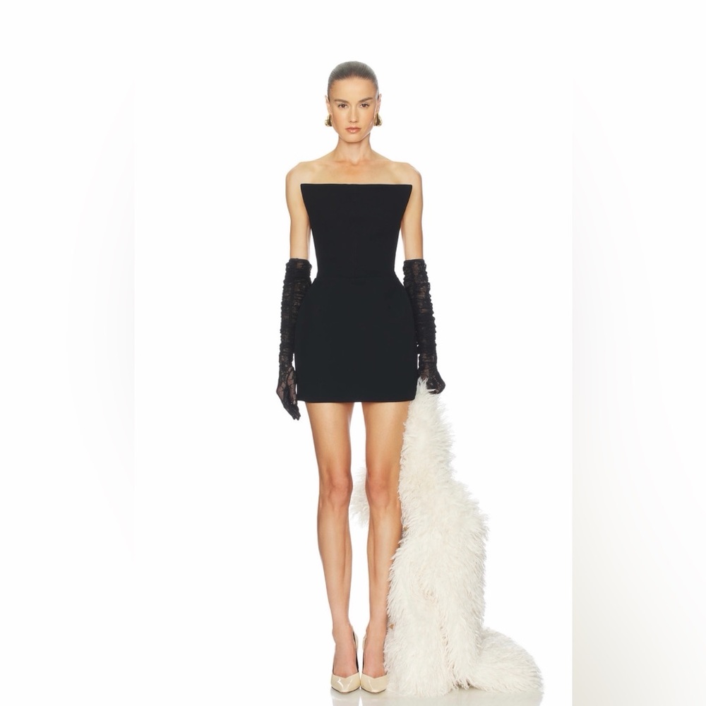 Elegant Strapless Black Dress